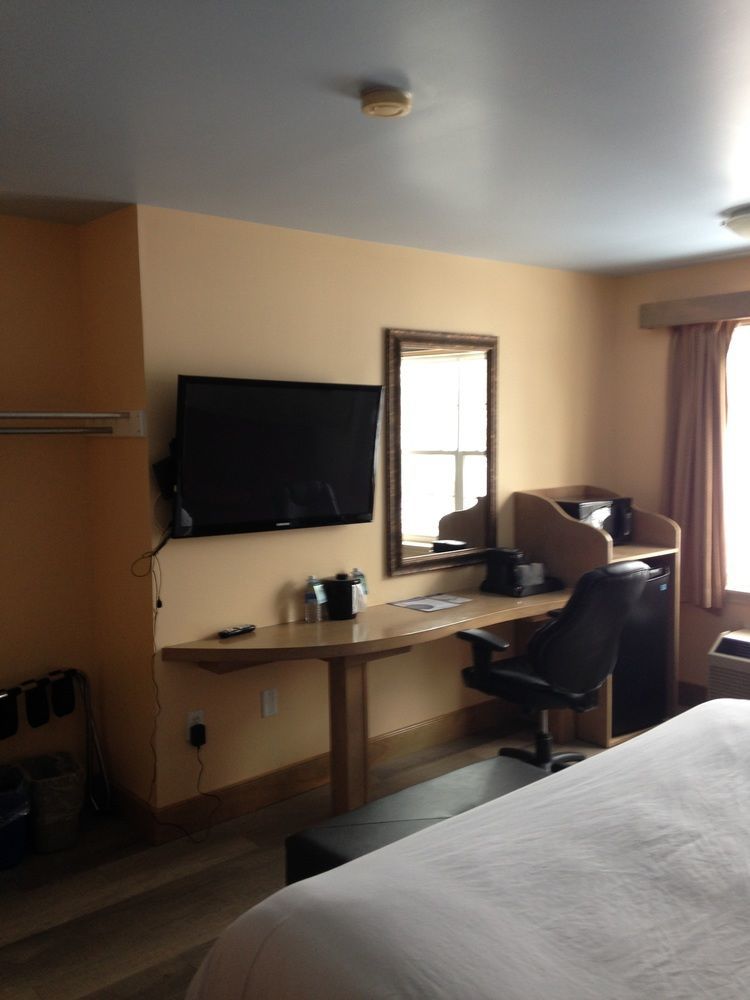 Quality Inn & Suites 콘웰 외부 사진