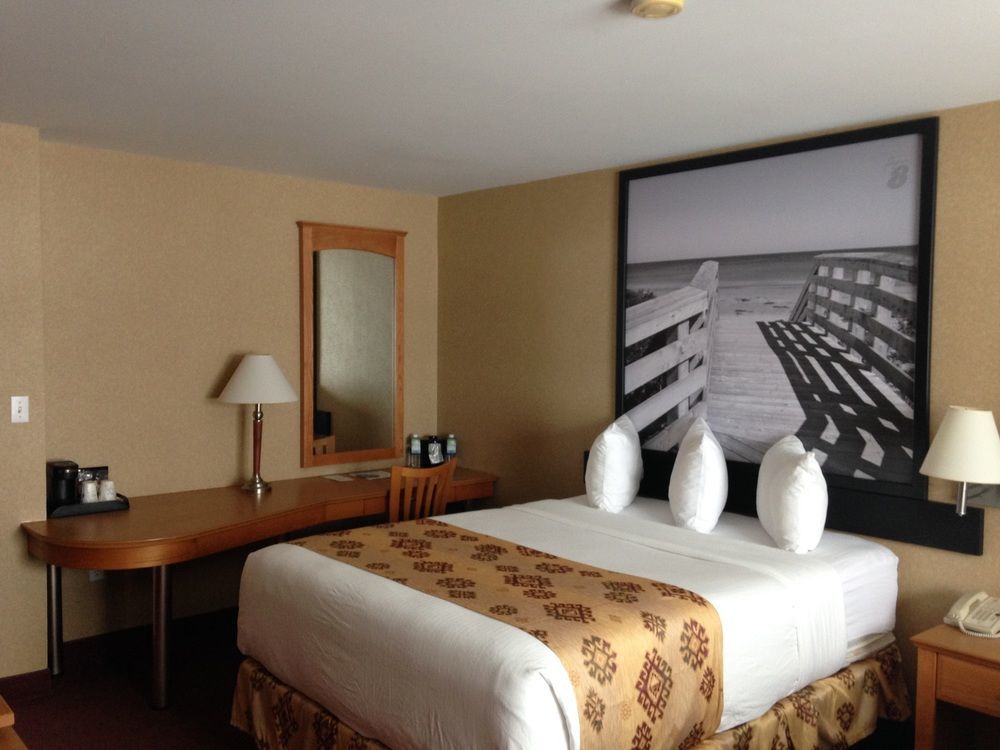 Quality Inn & Suites 콘웰 외부 사진